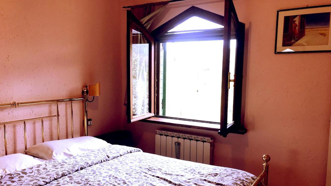 Pian D'Isola Bed & Breakfast Costacciaro Dış mekan fotoğraf